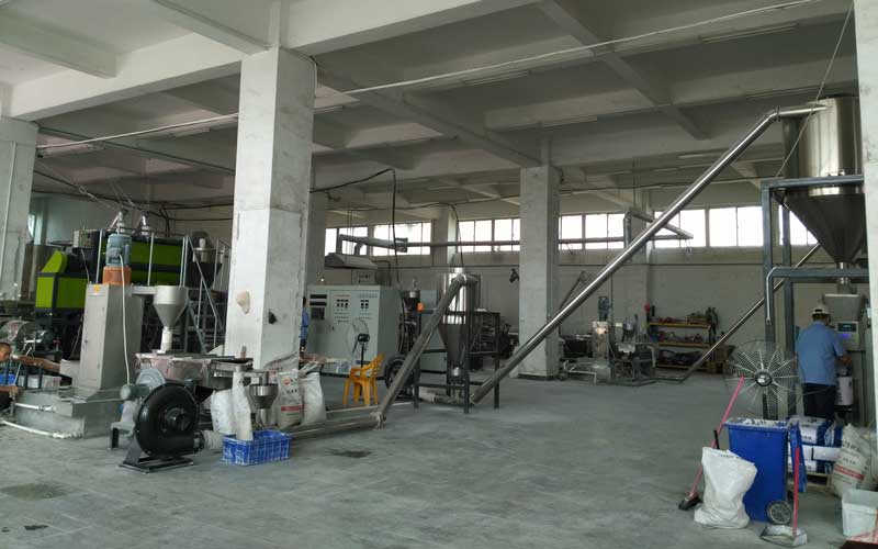 800kg/h PE Filler Masterbatch Extrusion Line in China